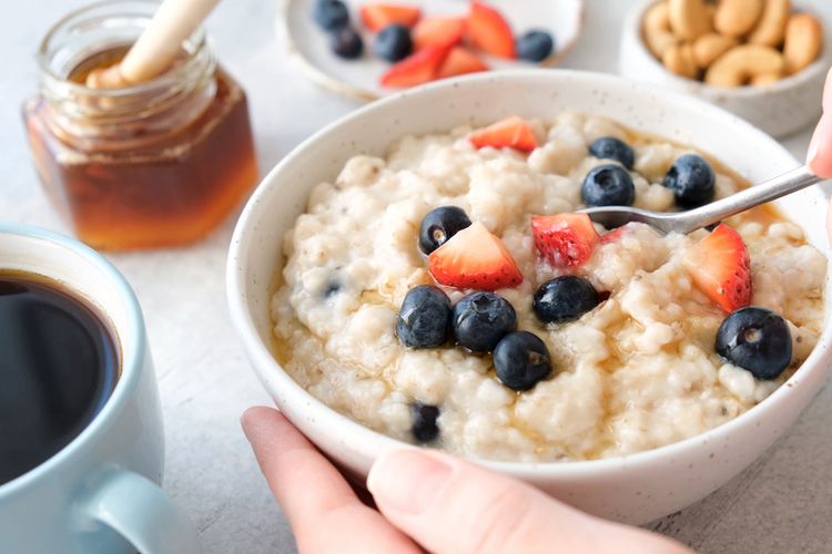 Diet Oatmeal Lebih Cepat Untuk Turunkan Kolesterol