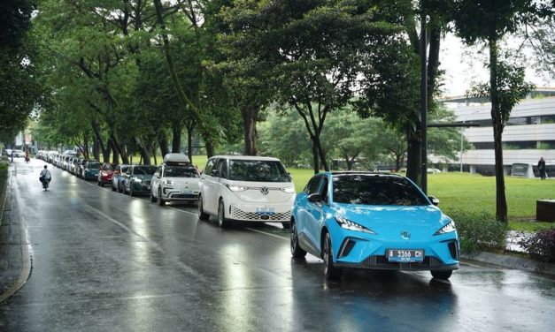 Mitos Kebakaran Baterai Menghambat Adopsi Mobil Listrik