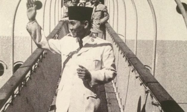 Sukarno: Pemimpin Visioner Atau Tokoh Kontroversial?