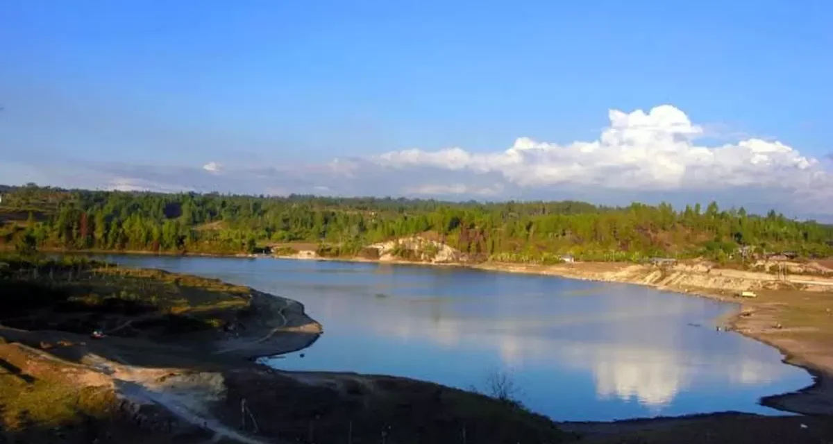 Danau Sidihoni: Pesona Danau Di Pulau Samosir Tersembunyi