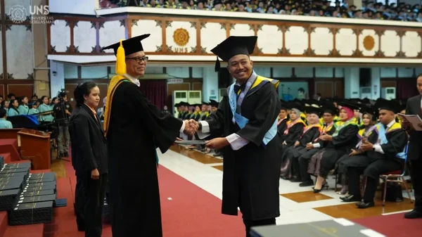 Rahasia Menjadi Lulusan Terbaik Di Sekolah Dan Perguruan Tinggi