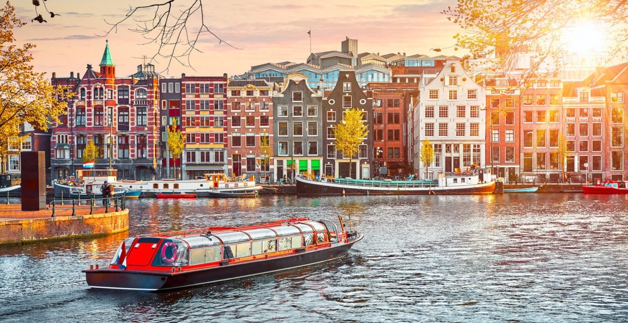 Amsterdam: Pesona Kota Kanal Yang Menjadi Destinasi Impian