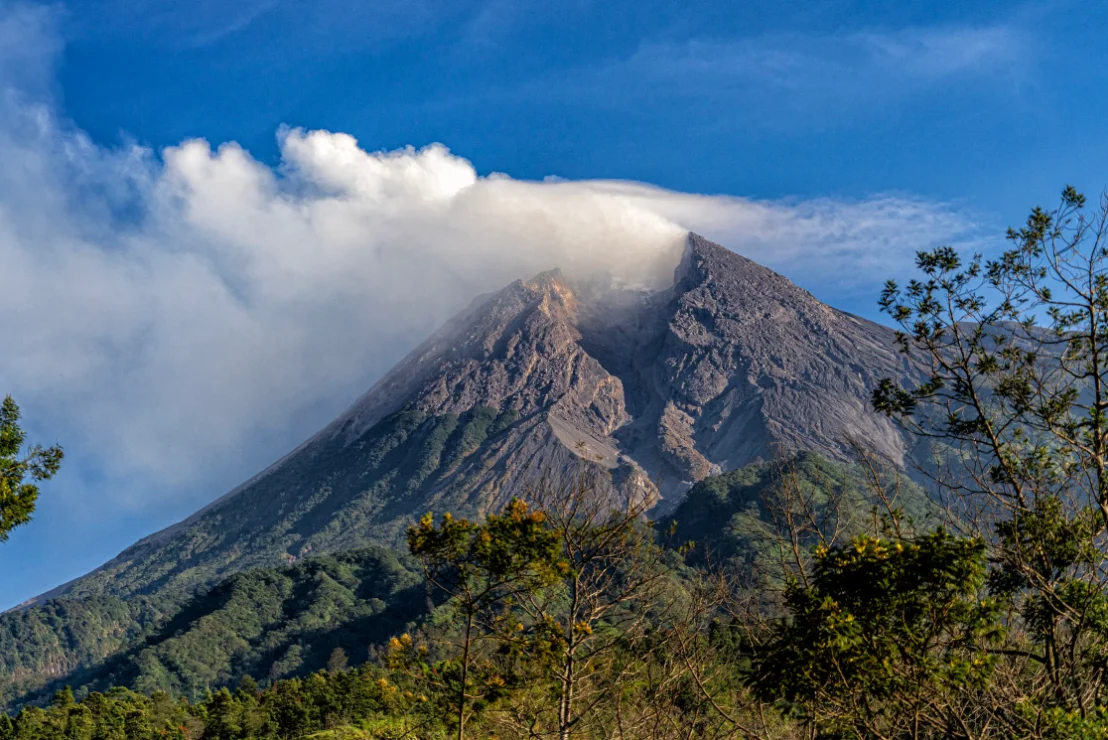 Lereng Gunung: Karakter Wilayah Dan Risiko Perlu Diperhatikan